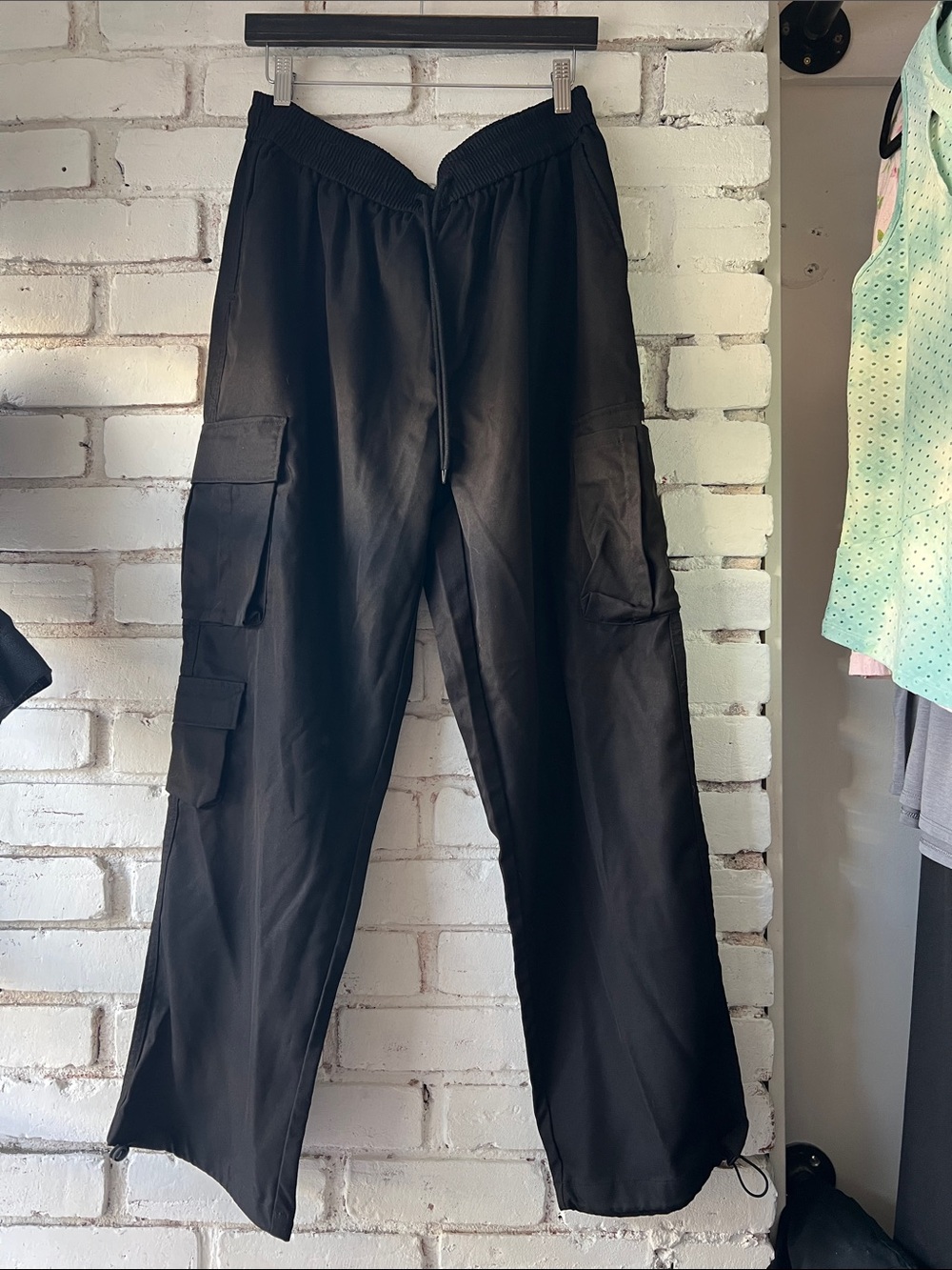 Manfinity durable men Black Cargo Pants Casual Utility Style mid to high ris